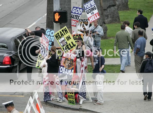 CrazyChristiansProtestingAcademyAwa.jpg