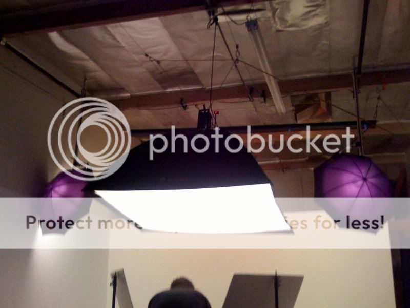 IMAGE: http://i390.photobucket.com/albums/oo344/atiyeh_photo/photo1.jpg