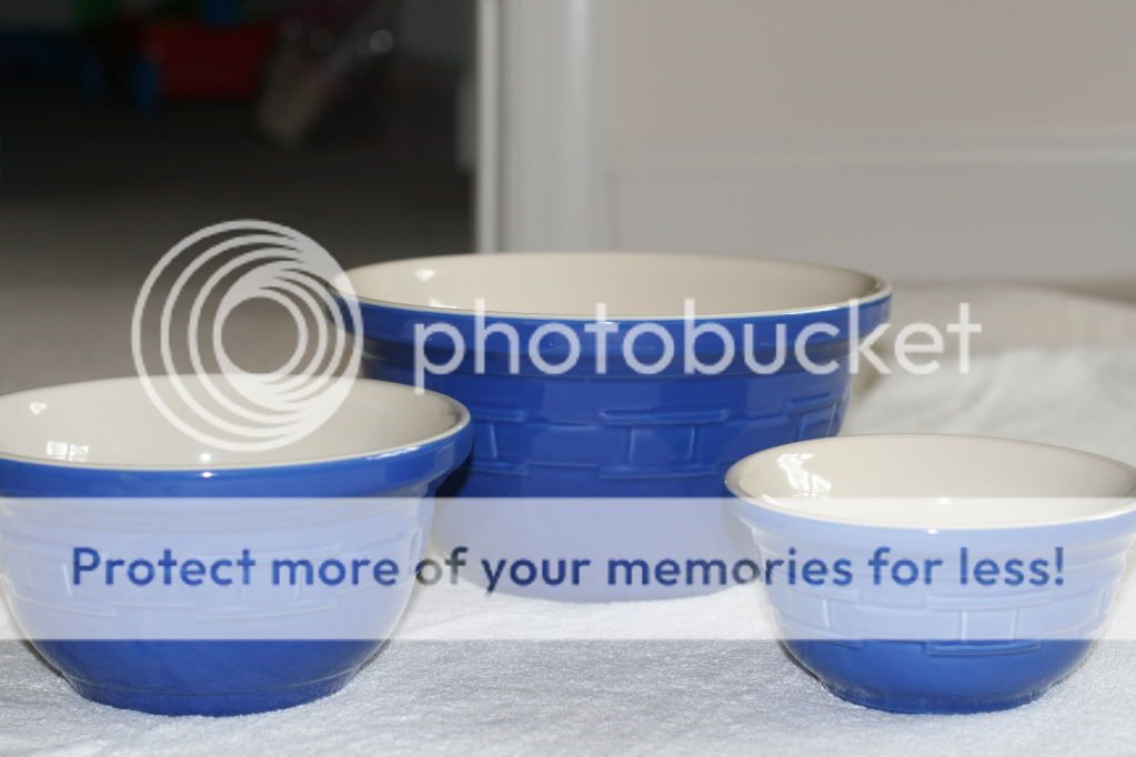 Longaberger Mixing Bowl Set Of 3 Bowls, Cornflower2 Pictures, Images